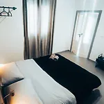 Sea House *